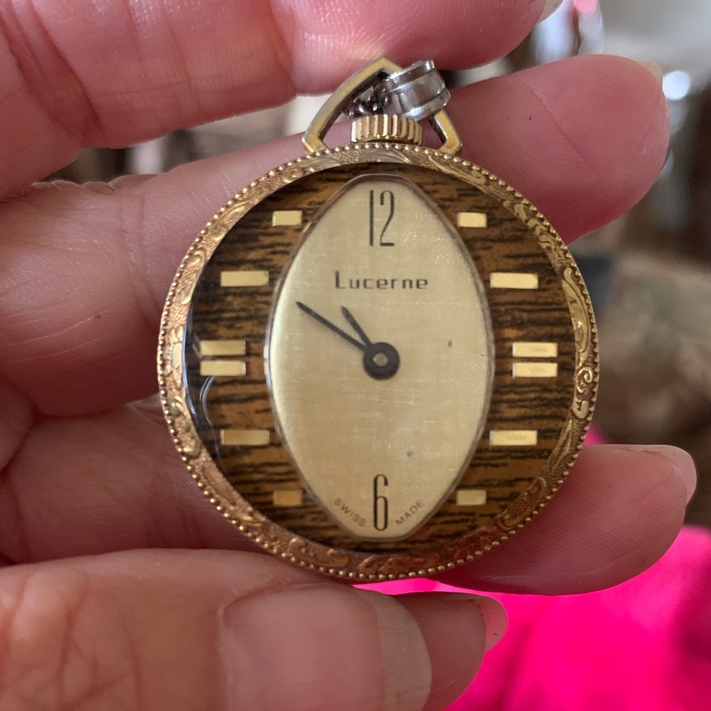 Lucerne Swiss Made Vintage Pendant Watch